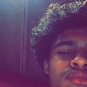 Meet your Posher, Derrick